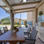 Foska Country With Pool - Happy Bibici