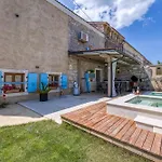 Foska Country With Pool - Happy