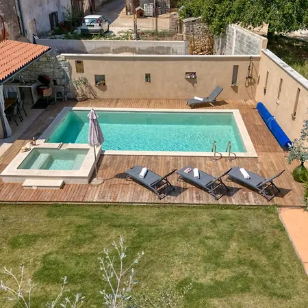 Foska Country With Pool - Happy Apartamento *