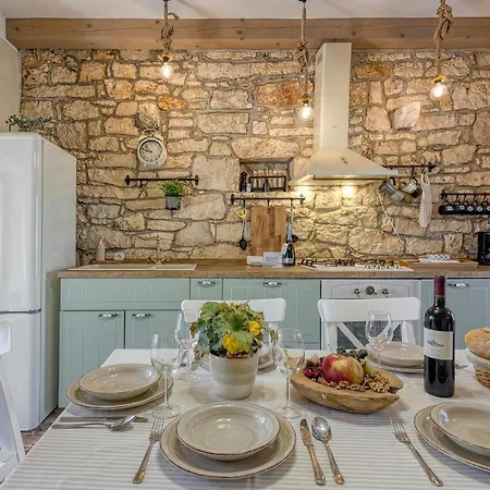 Foska Country With Private Pool- Happy * Bibici