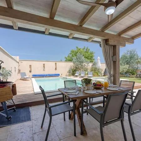 Foska Country With Private Pool- Happy
